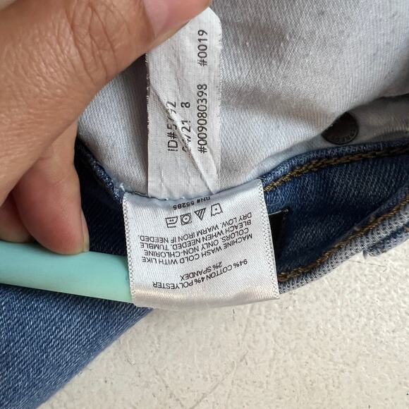 Express Cropped Flare High Rise Distressed Jeans Women’s Size 8 Blue Denim - Picture 8 of 8